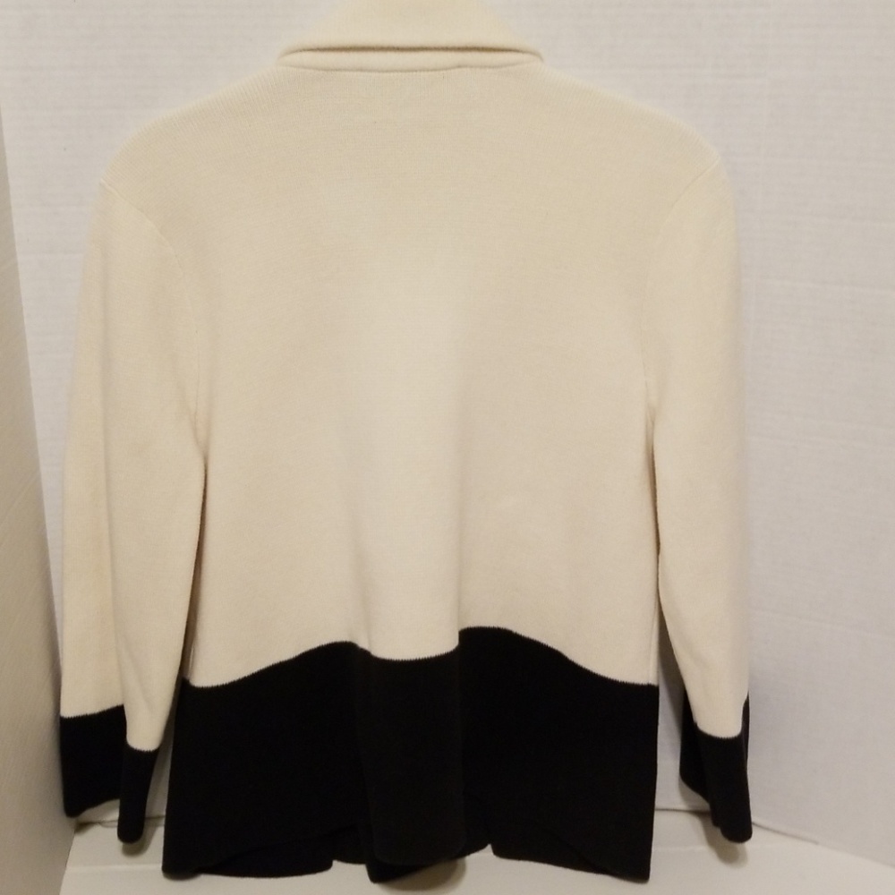 The Loft Color Block Sweater - Picture 2 of 5